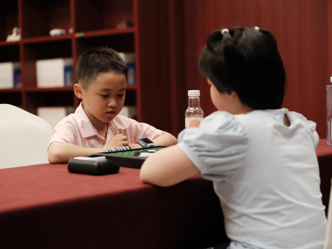 杭州市休闲智力运动公开赛（国际跳棋、五子棋、扑克、魔方、黑白棋、军棋）暨2025“栢龙杯”青少年黑白棋锦标赛圆满落幕