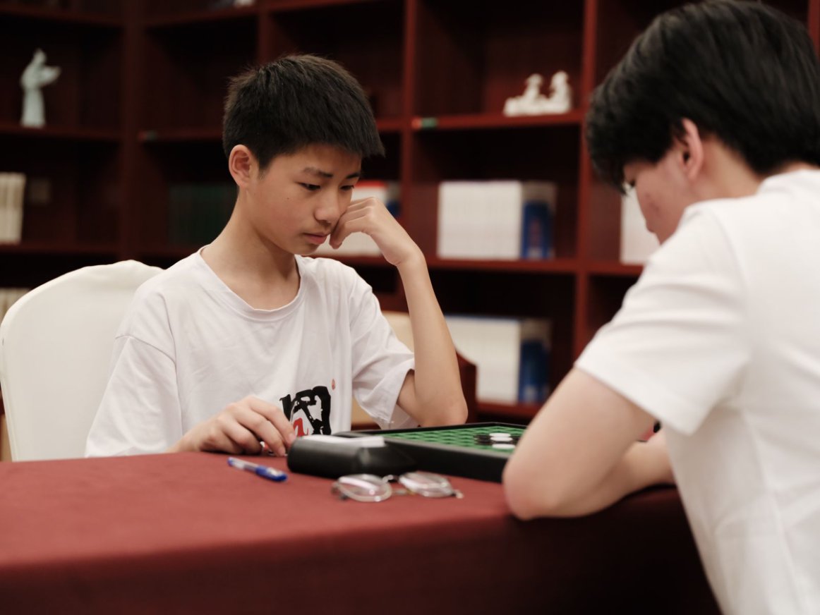 杭州市休闲智力运动公开赛（国际跳棋、五子棋、扑克、魔方、黑白棋、军棋）暨2025“栢龙杯”青少年黑白棋锦标赛圆满落幕