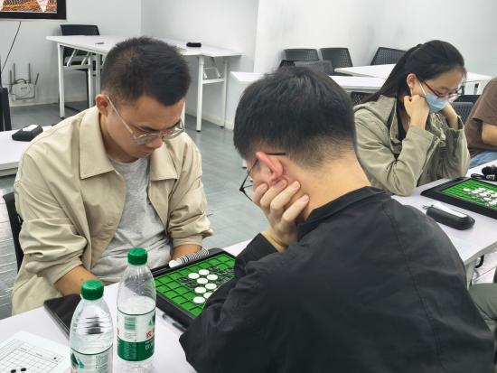 第七届“栢龙杯”上海黑白棋公开赛圆满落幕! 第七届“栢龙杯”上海黑白棋公开赛圆满落幕!