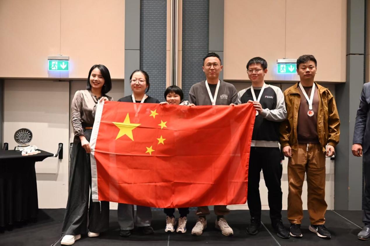 再获佳绩!中国黑白棋精锐凝心赴战第47届世界锦标赛 再获佳绩!中国黑白棋精锐凝心赴战第47届世界锦标赛